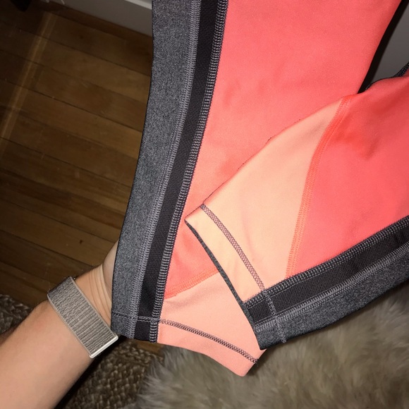 Under Armour Leggings (7/8 Length) - Picture 4 of 9